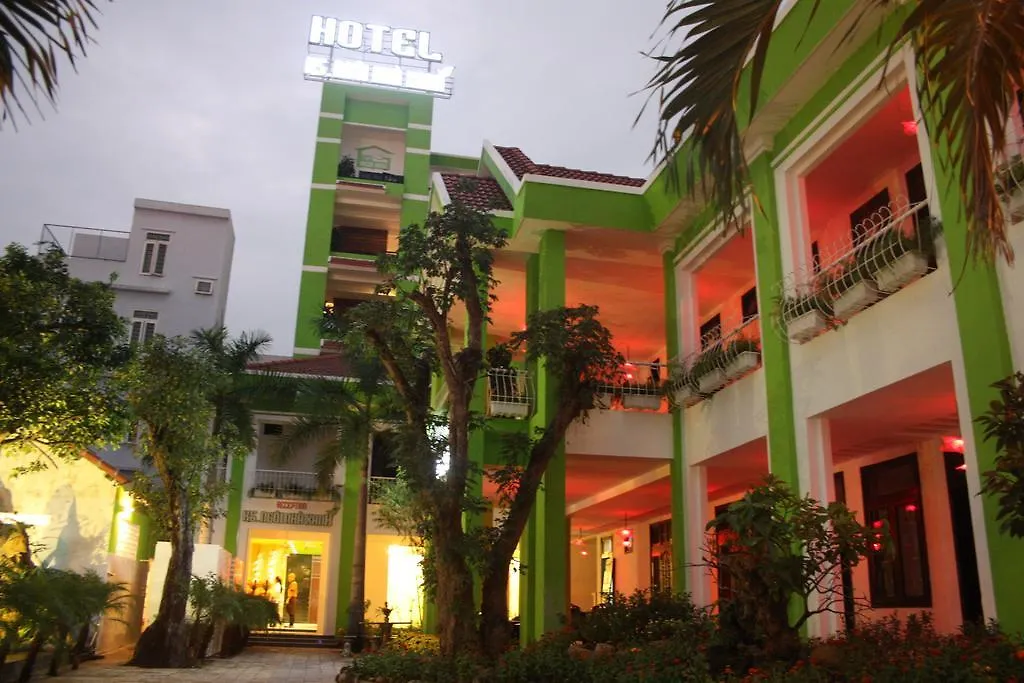Ngoi Nha Xanh Hotel Da Nang 3*,  Vietnam